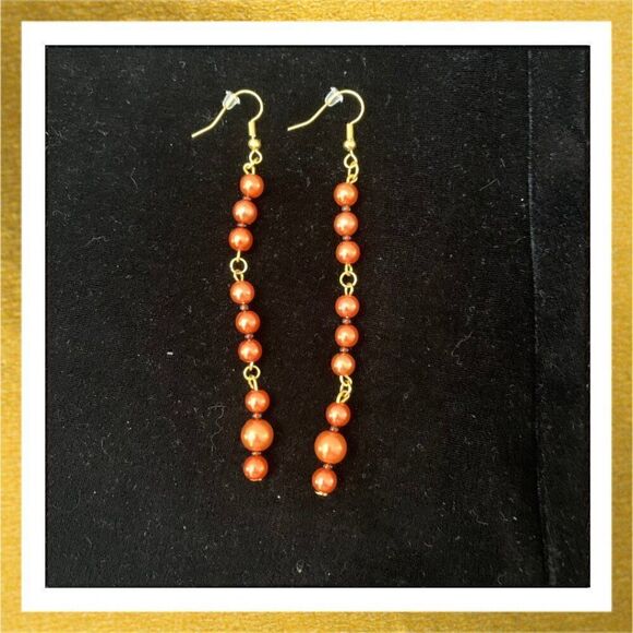 3/$20 Hand Crafted BEADED Dangle HANDMADE Orange PEARL & Metal Bead EARRINGS - Picture 1 of 1
